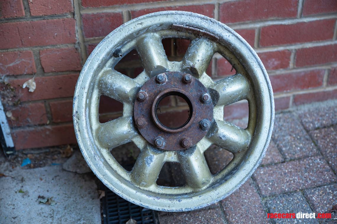 jaguar-mk-2-race-car---fia-htp