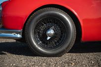 jaguar-mk-2-race-car---fia-htp