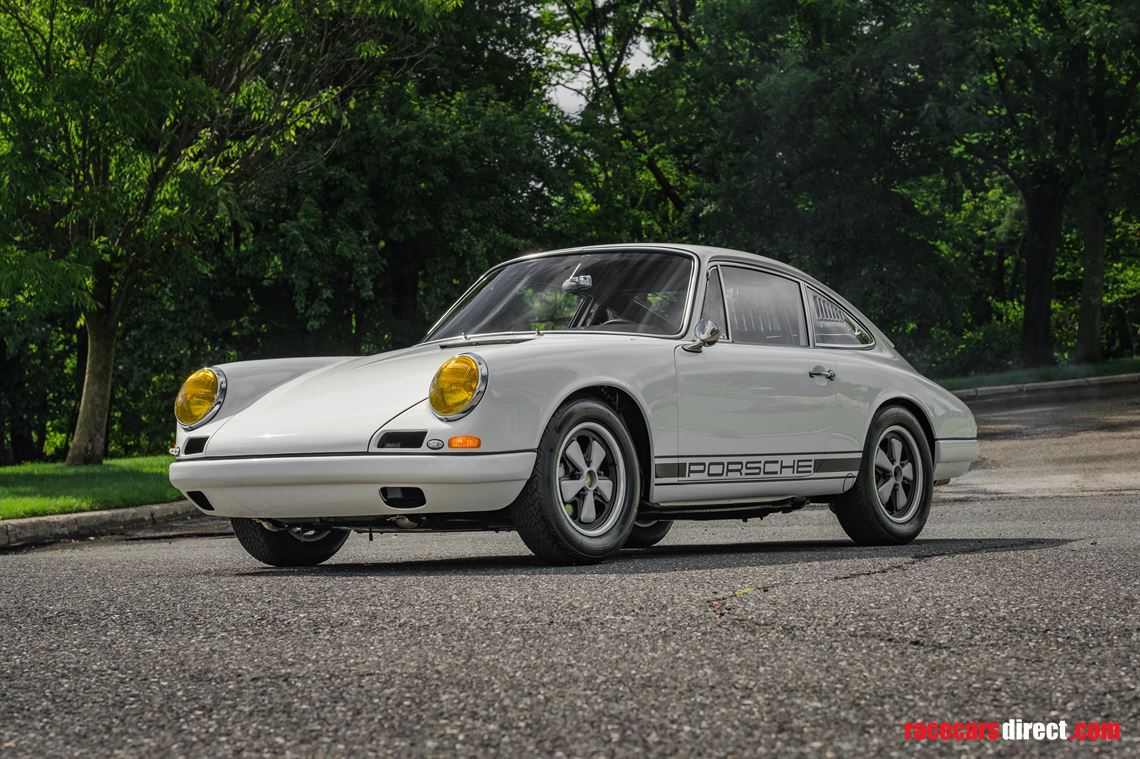 1967-porsche-911r-tribute