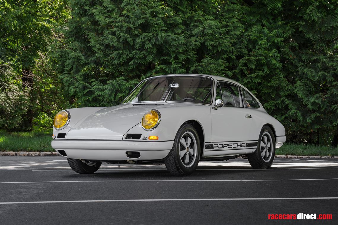 1967-porsche-911r-tribute