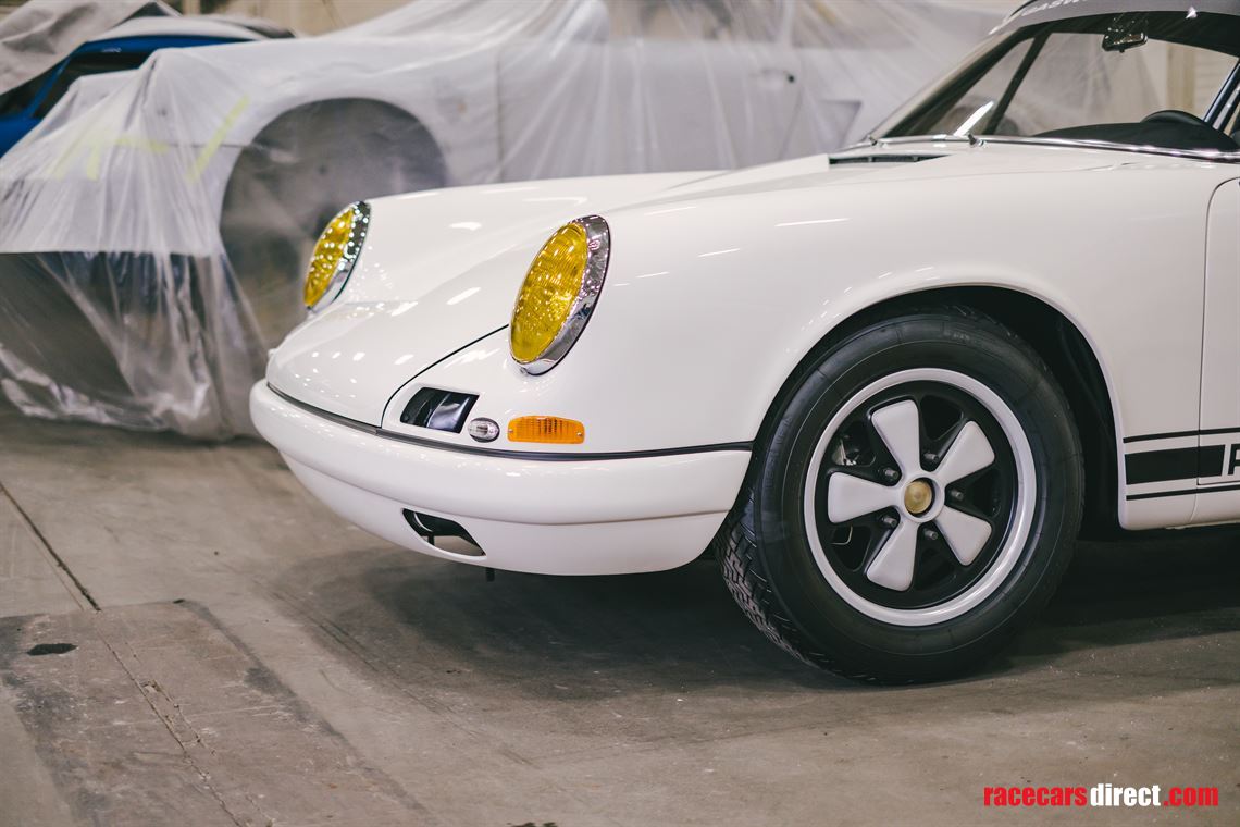 1967-porsche-911r-tribute