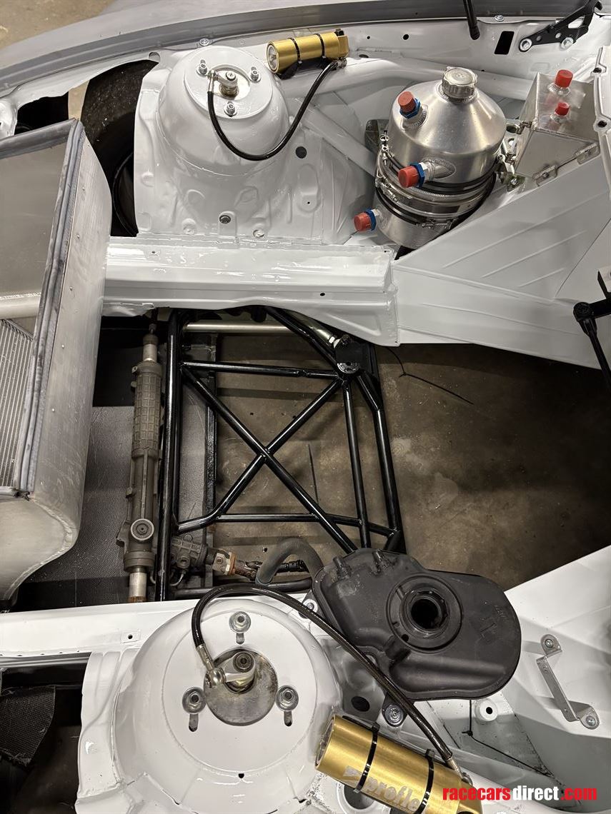 bmw-z4-gtr-v10-engine-sequential-gearbox-flos