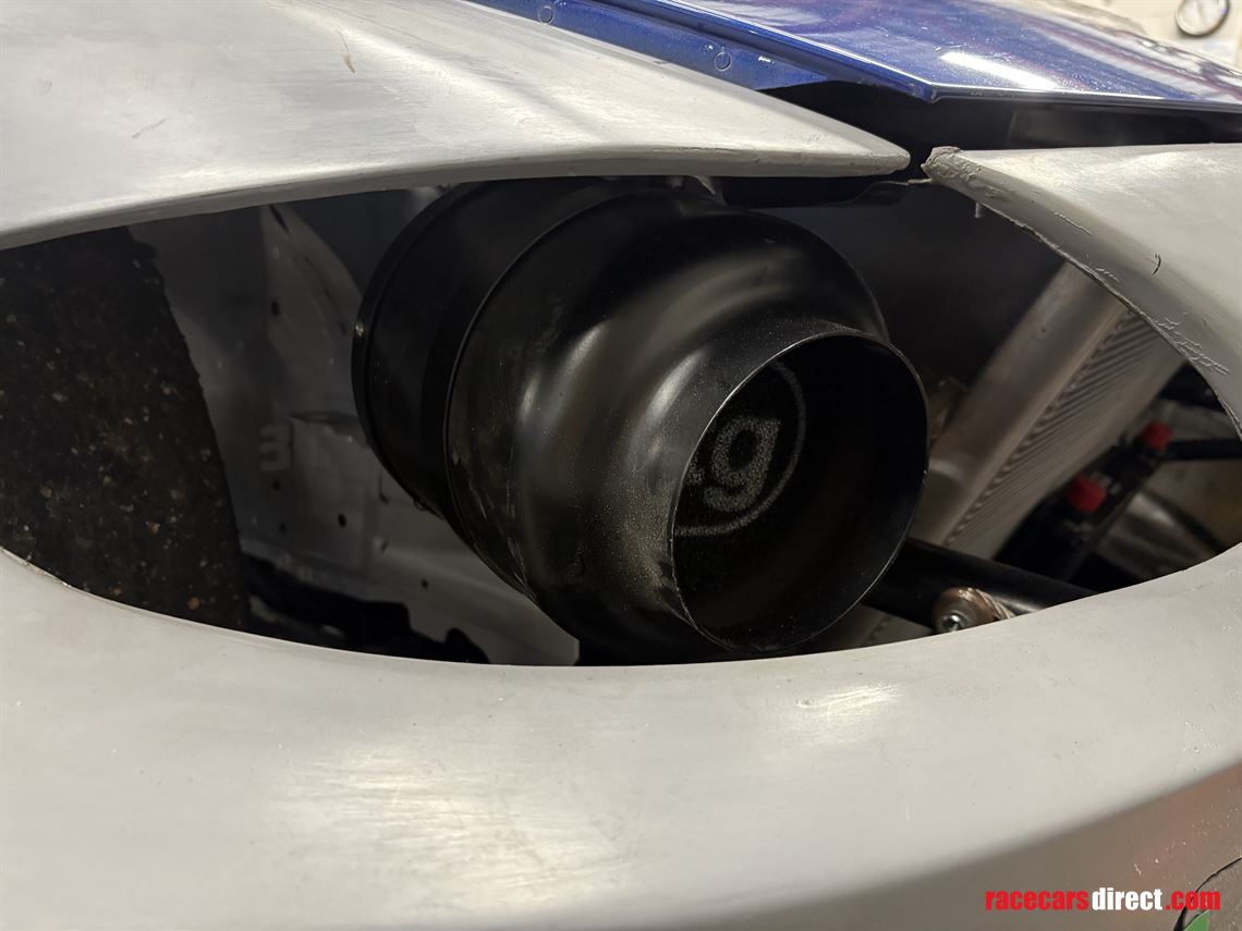 bmw-z4-gtr-v10-engine-sequential-gearbox-flos