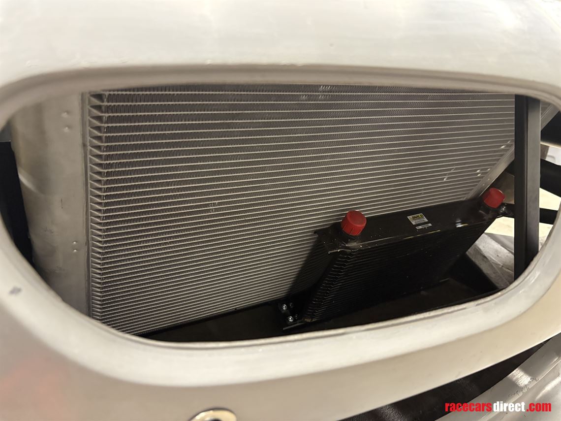 bmw-z4-gtr-v10-engine-sequential-gearbox-flos