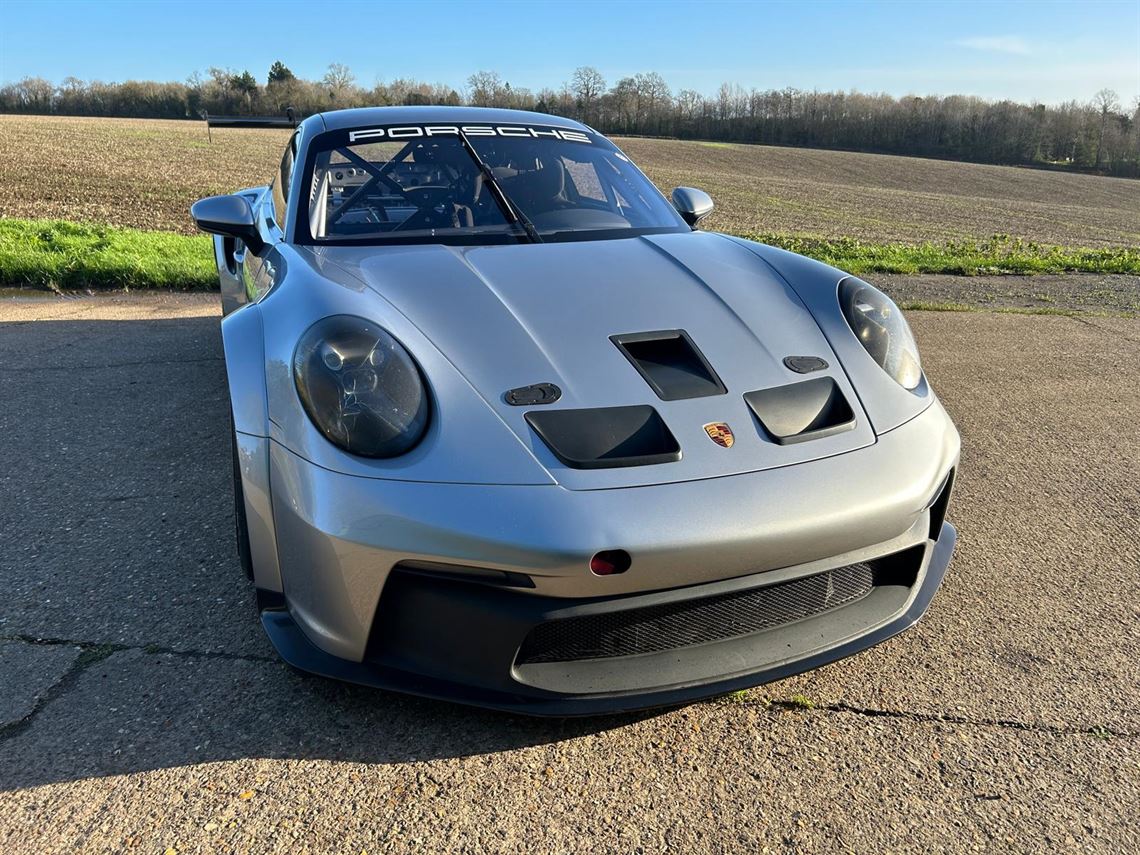 porsche-992-gt3-cup