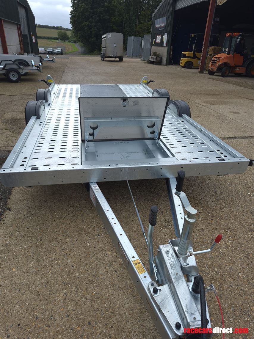 new-brian-james-a-transporter-trailer-130-400