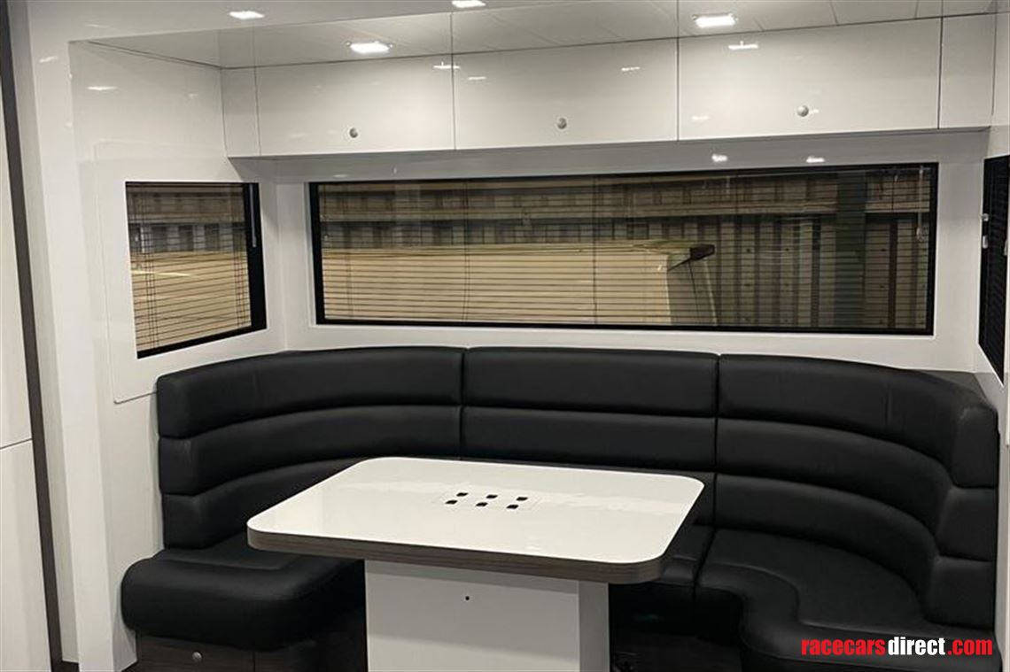 3-car-transporter-with-twin-slide-out-pods