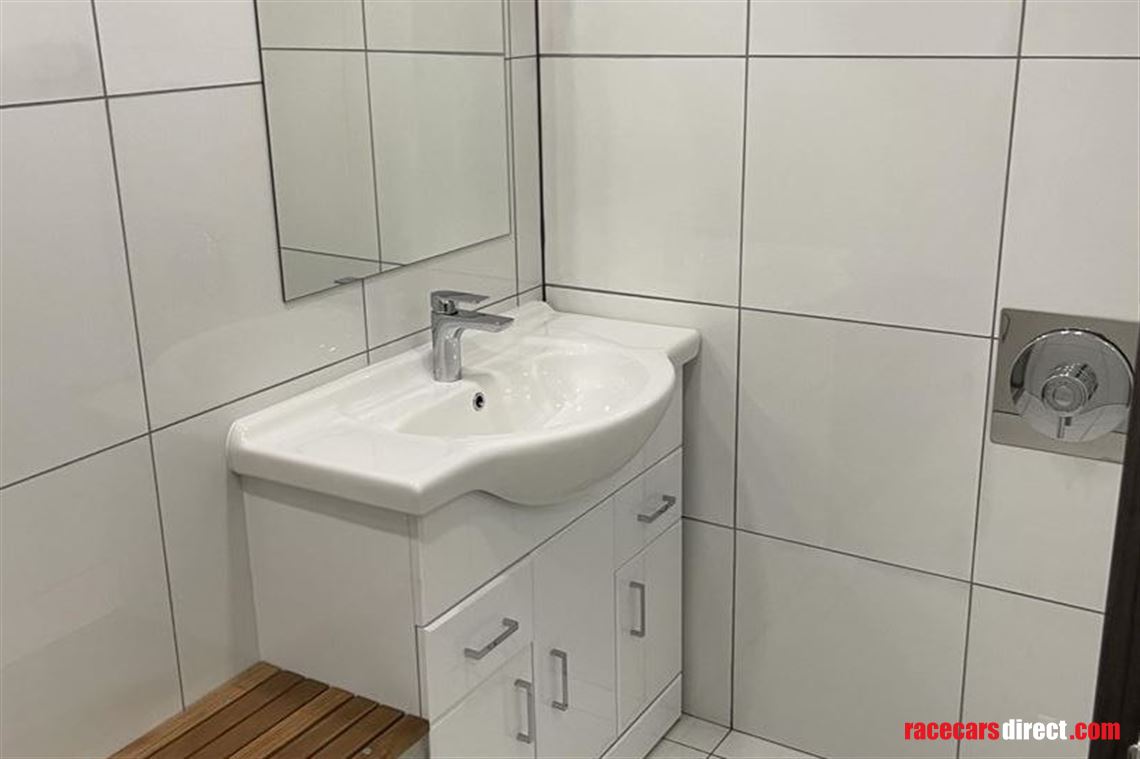 3-car-transporter-with-twin-slide-out-pods