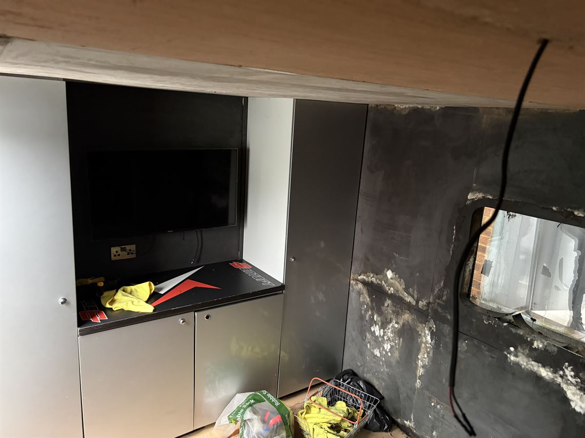 race-trailer-with-awning-and-renault-tractor