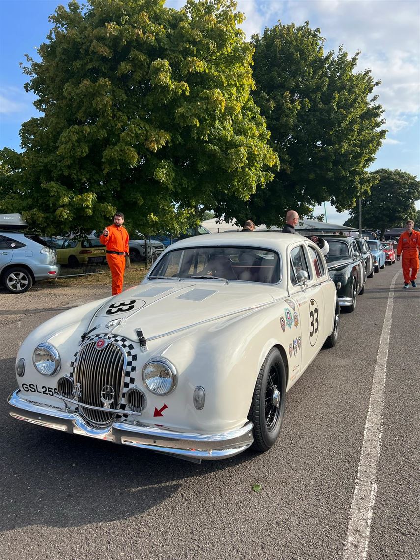 jaguar-mk1-race-car