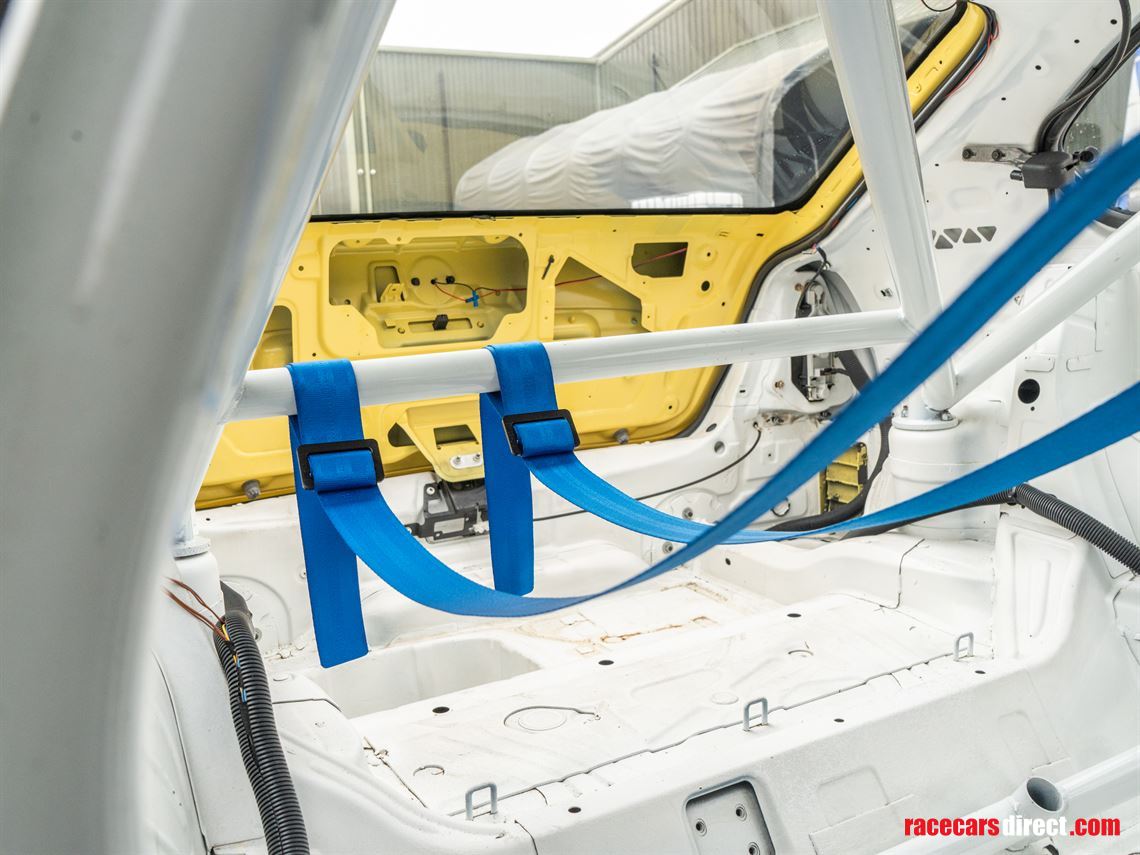 bmw-e46-325ti-compact