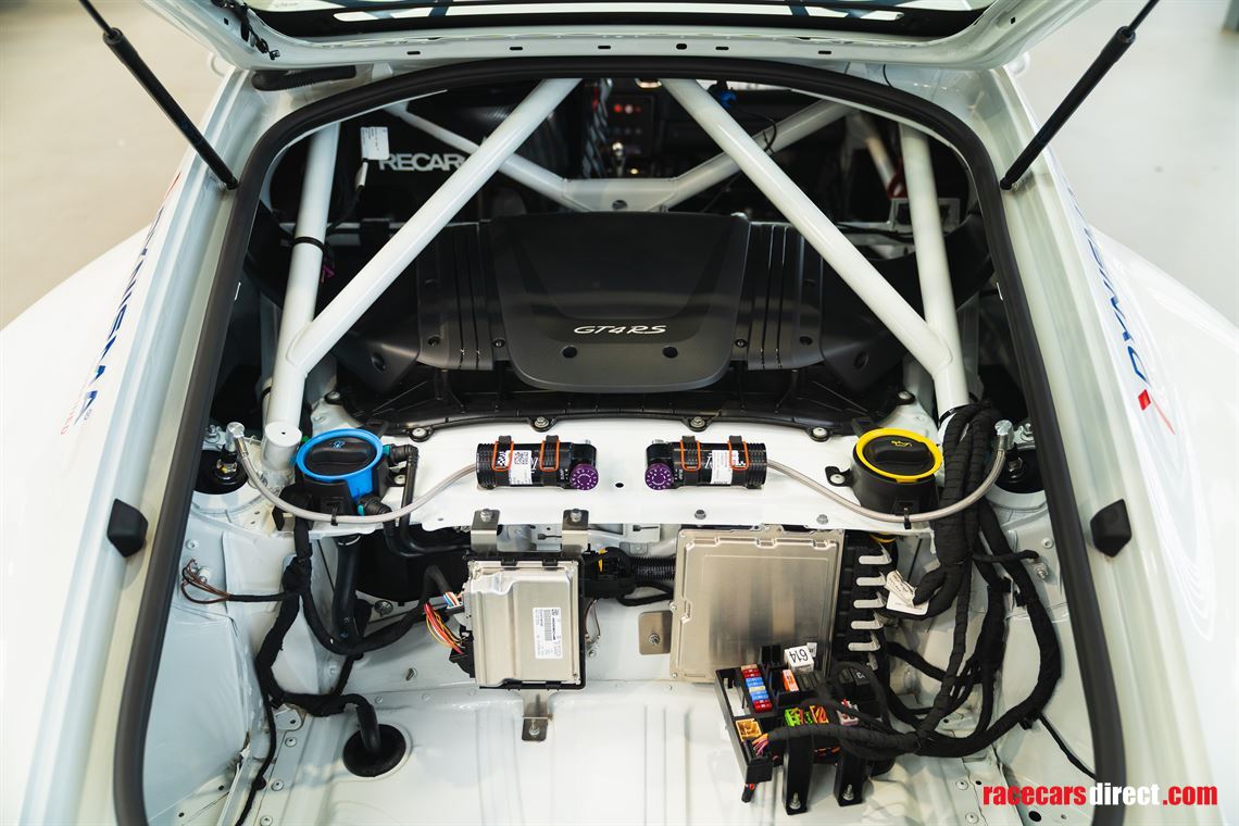 2025-porsche-gt4rs-clubsport