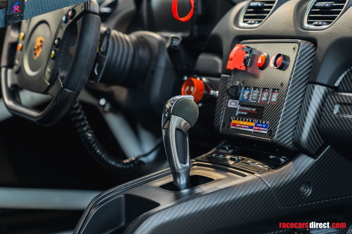 2025-porsche-gt4rs-clubsport