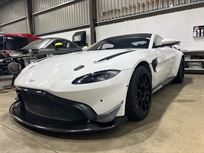 aston-martin-gt4-17a