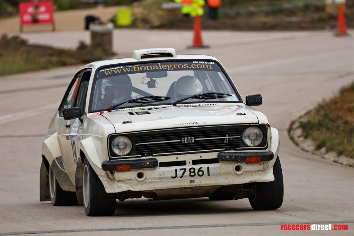 ford-escort-mk2-rally-car