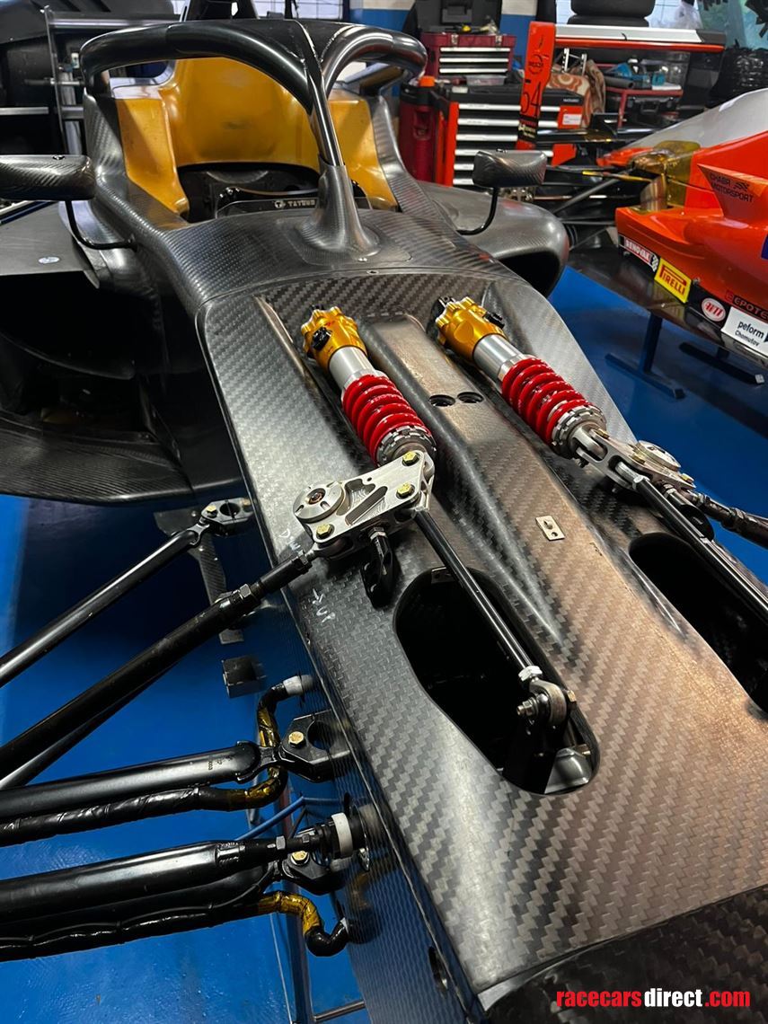 available-seat-f4cez-championship