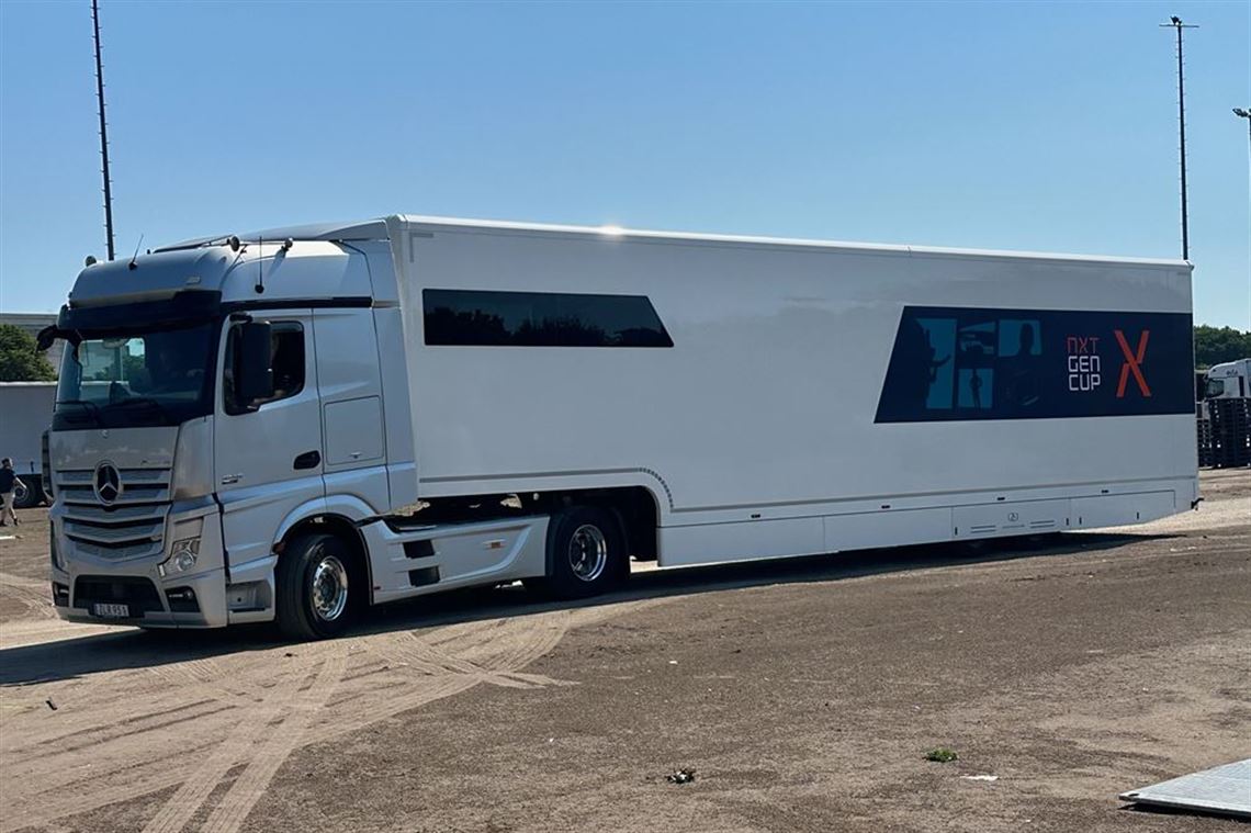 new-condition-racetrailercom-with-anniversary