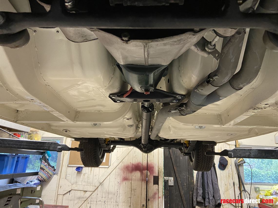 fia-lotus-cortina-race-car