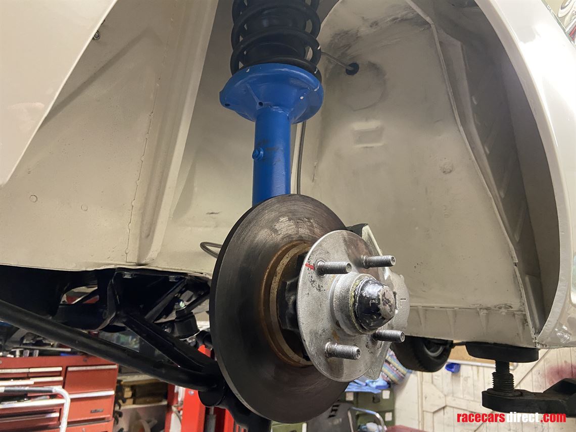 fia-lotus-cortina-race-car