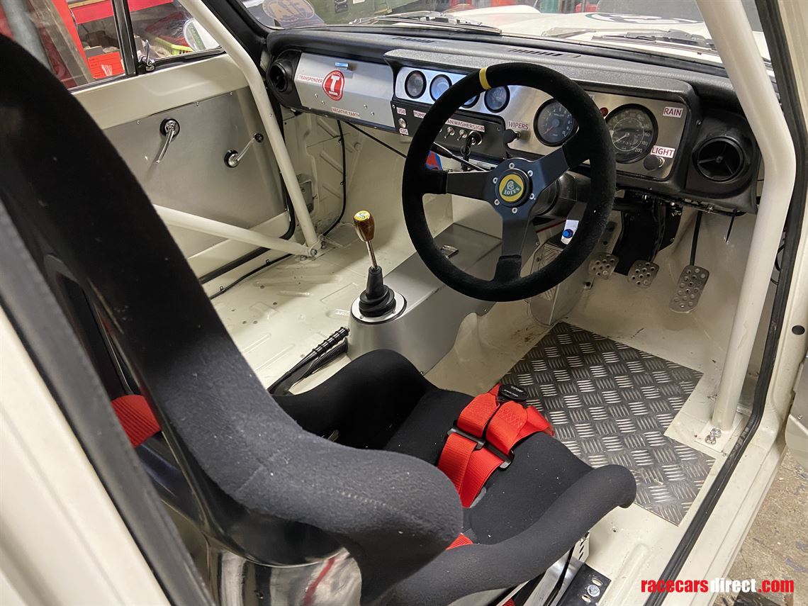 fia-lotus-cortina-race-car