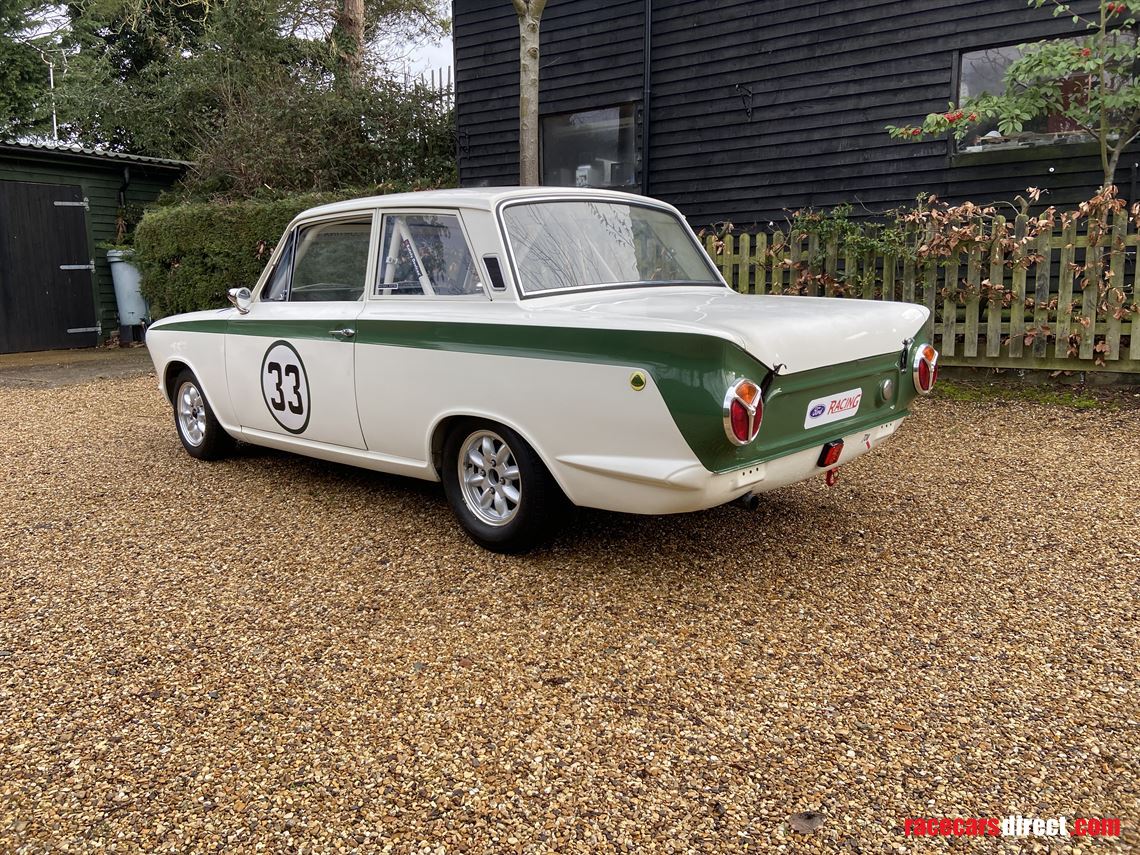 fia-lotus-cortina-race-car