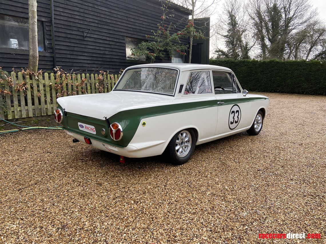 fia-lotus-cortina-race-car