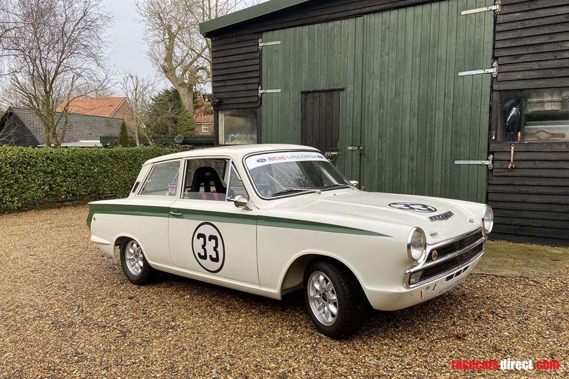 fia-lotus-cortina-race-car