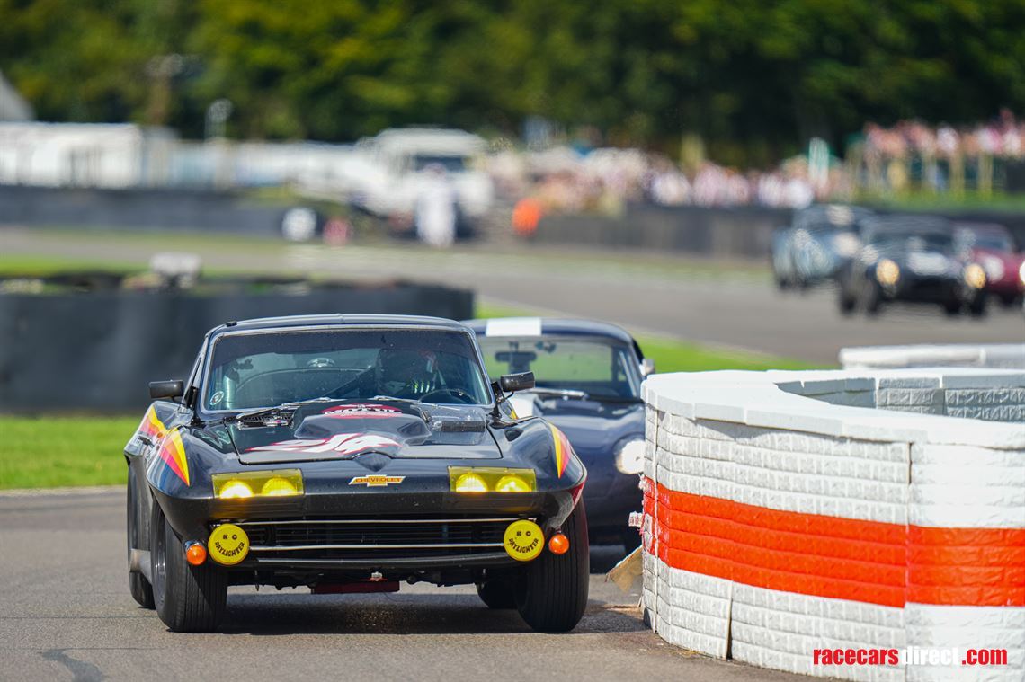 1965-fia-chevrolet-corvette