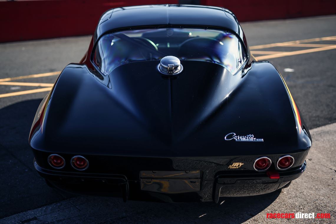 1965-fia-chevrolet-corvette