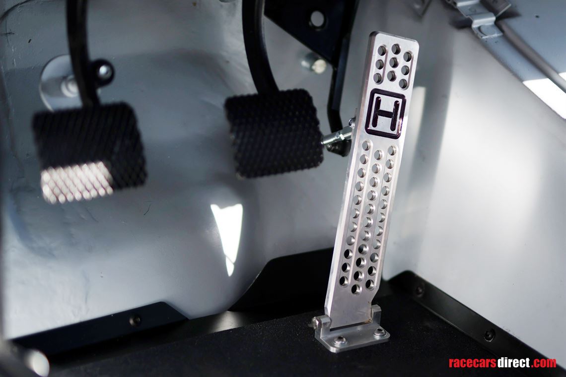 1965-fia-chevrolet-corvette