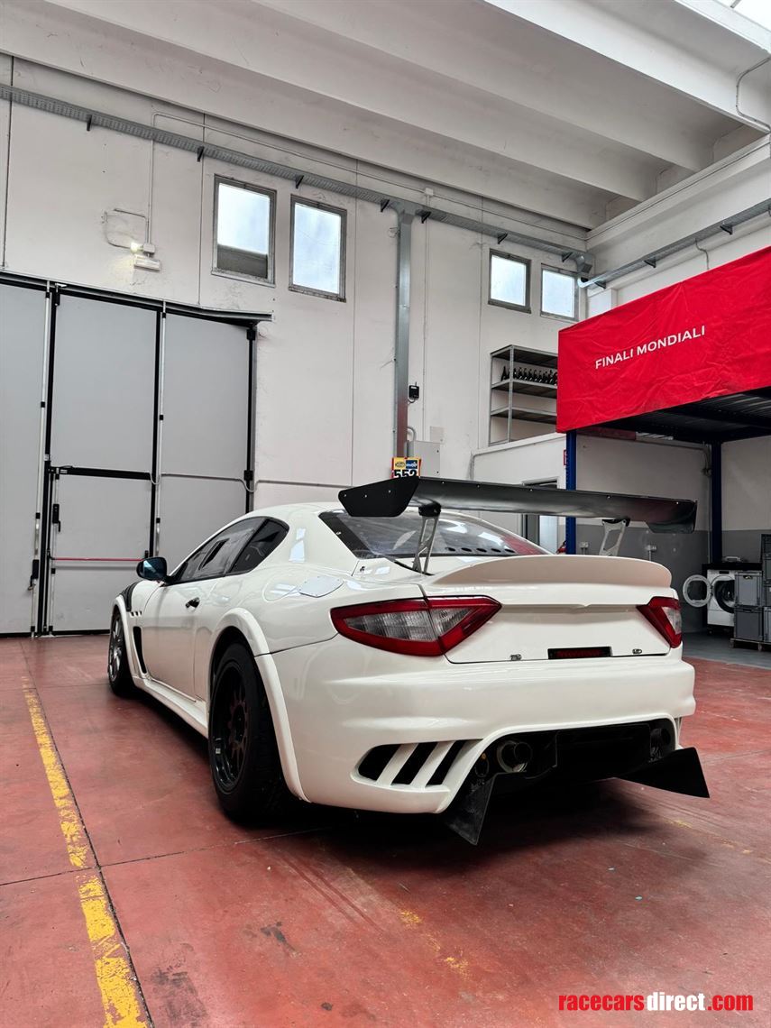 2010-maserati-granturismo-mc-trofeo-gt4-spec