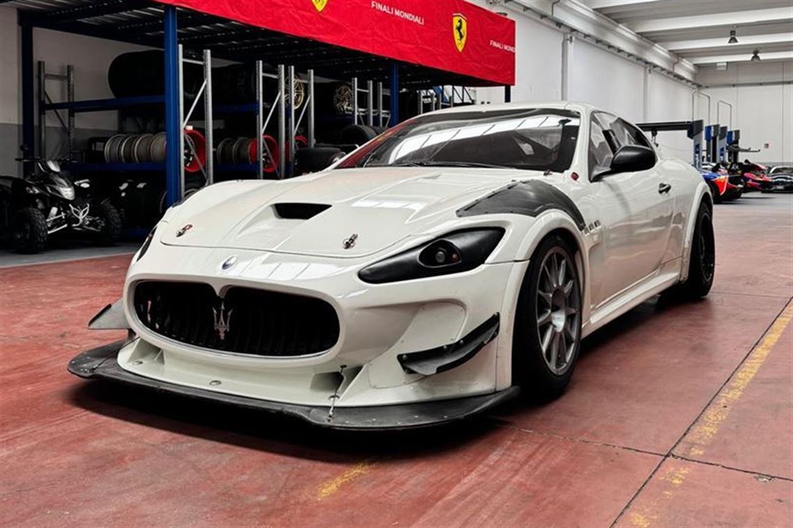 2010-maserati-granturismo-mc-trofeo-gt4-spec