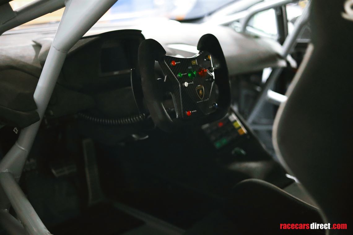 lamborghini-huracan-super-trofeo-evo-2