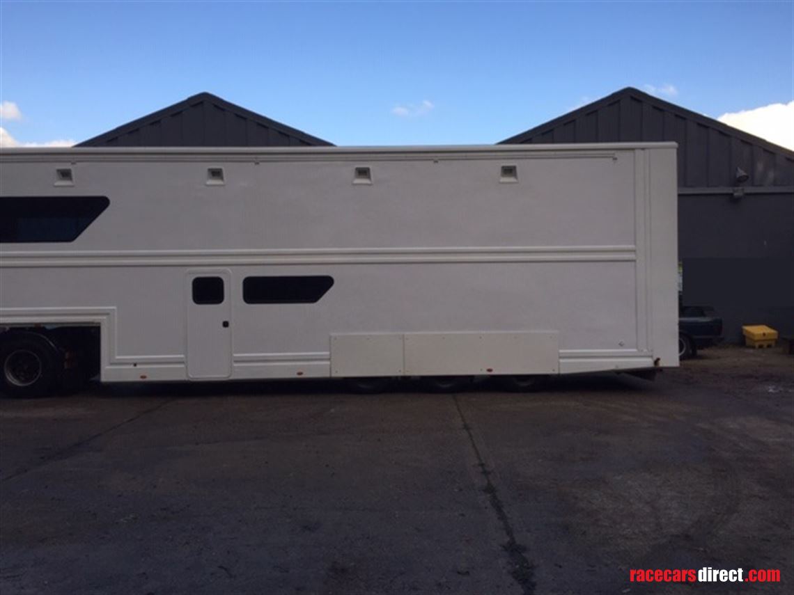 wilson-tri-axle-4-car-transporter-with-hospit