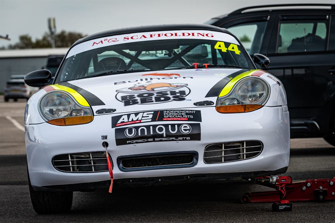 porsche-boxster-s-32-race-car