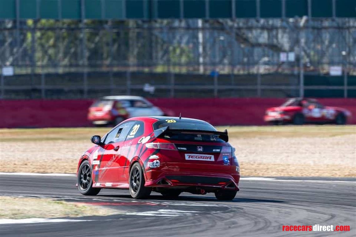 honda-civic-fn2-type-r-race-car