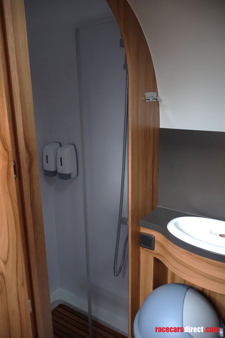 be--trailer-combi-6p-rvcargo-area