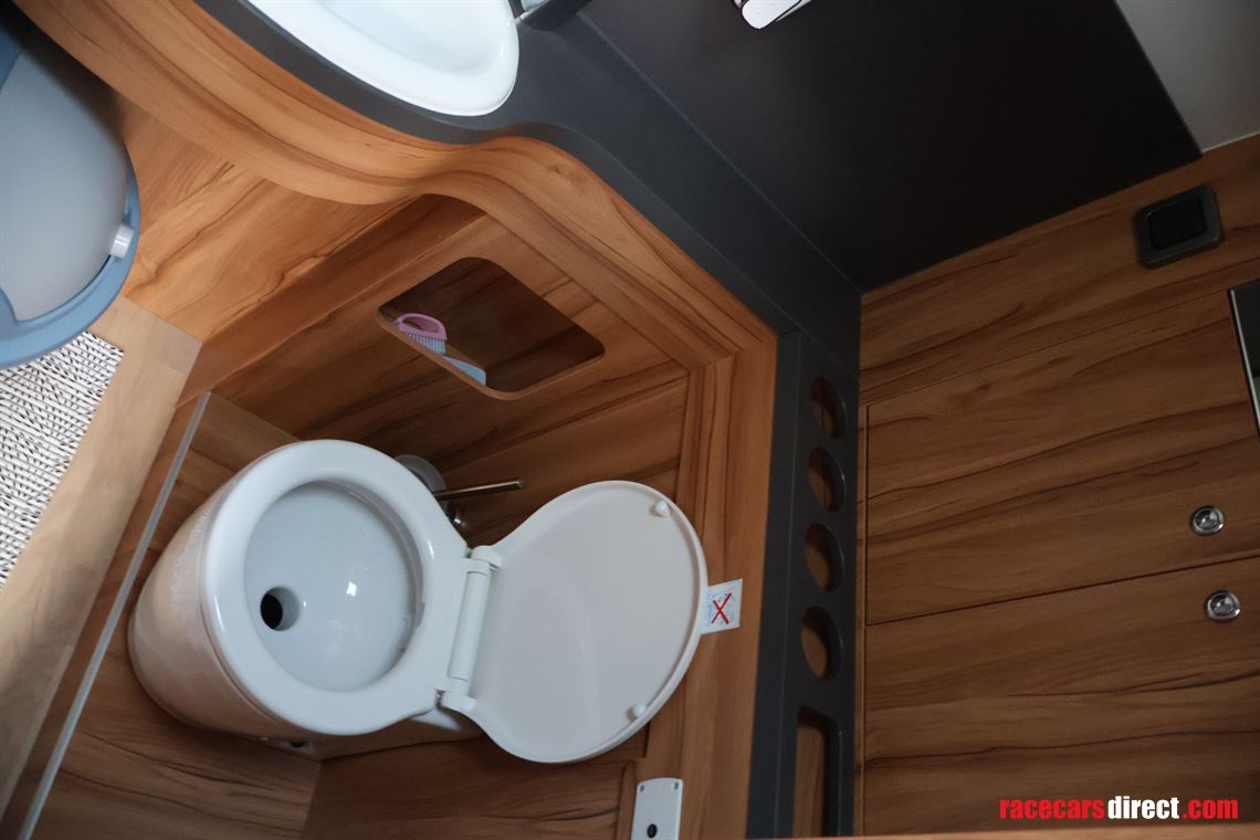 be--trailer-combi-6p-rvcargo-area