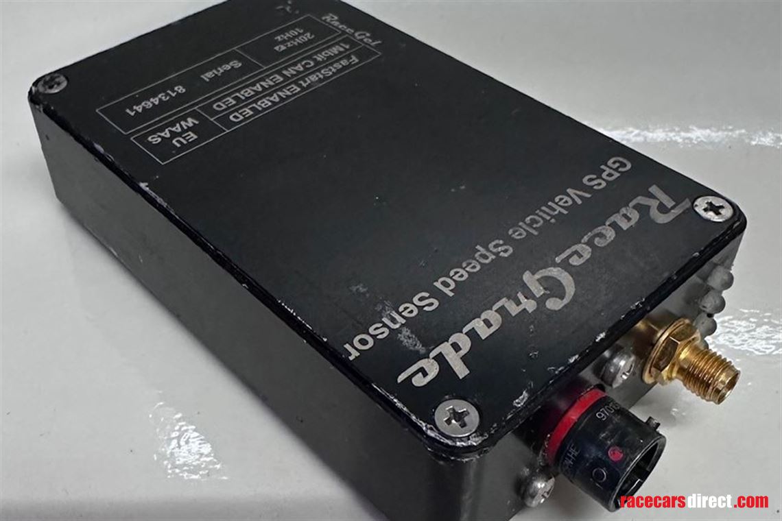 motec-racegrade-gps-unit