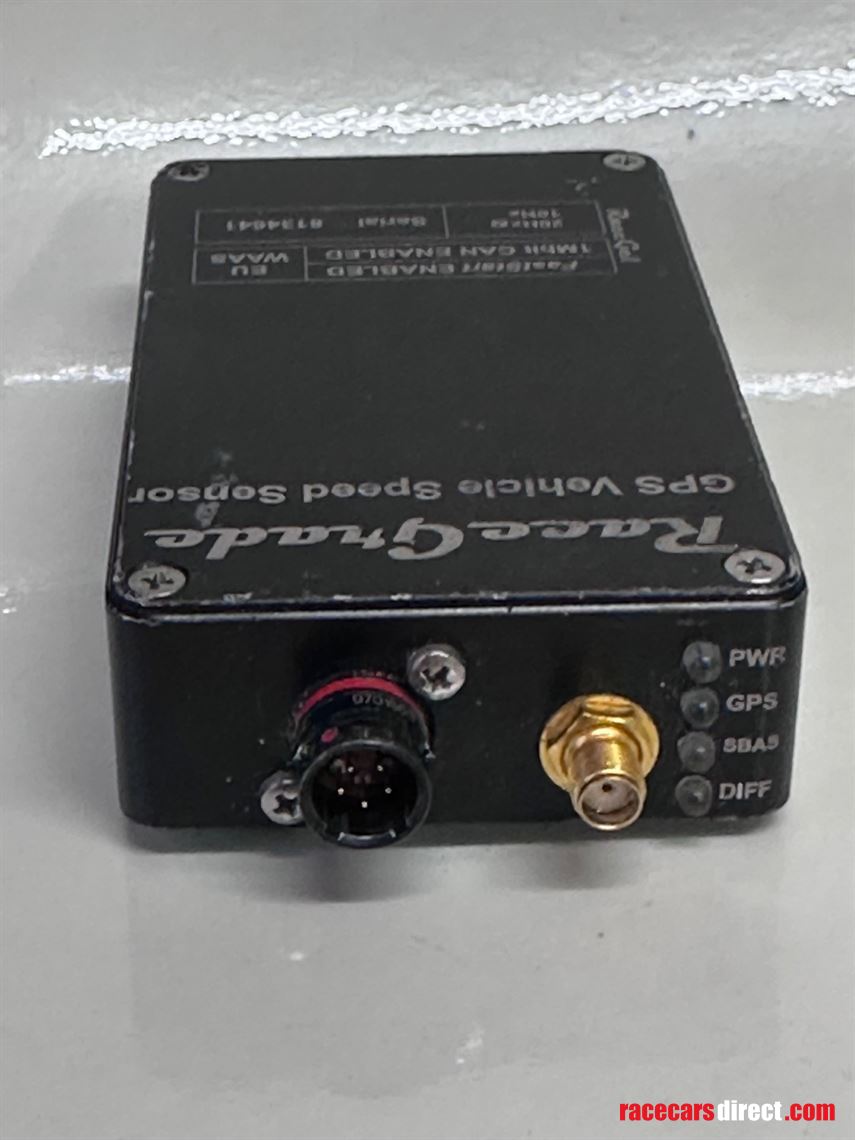 motec-racegrade-gps-unit