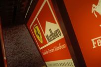 2-lanterns-ferrari-marlboro-2000