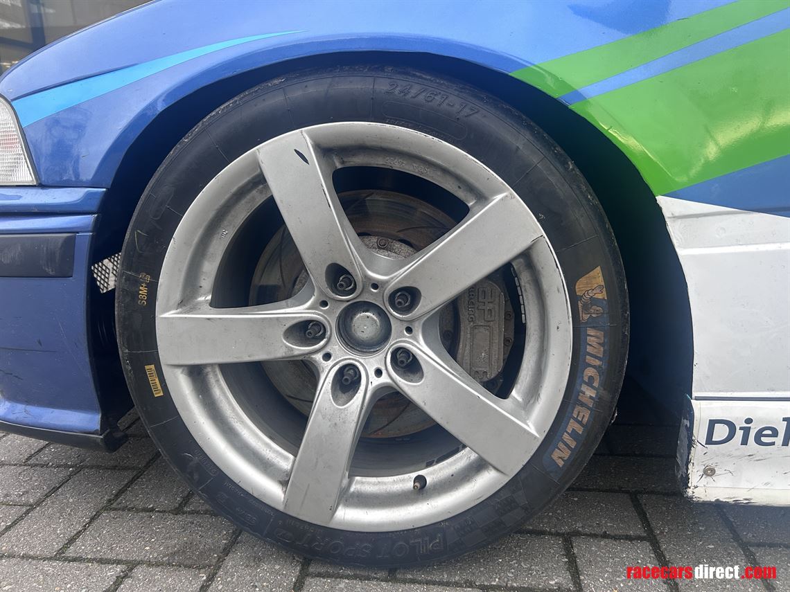 original-bmw-e36-m3-30