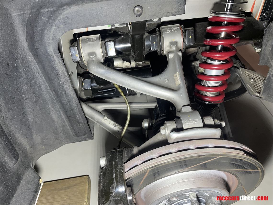 aston-martin-racing-n24-gt4-r15