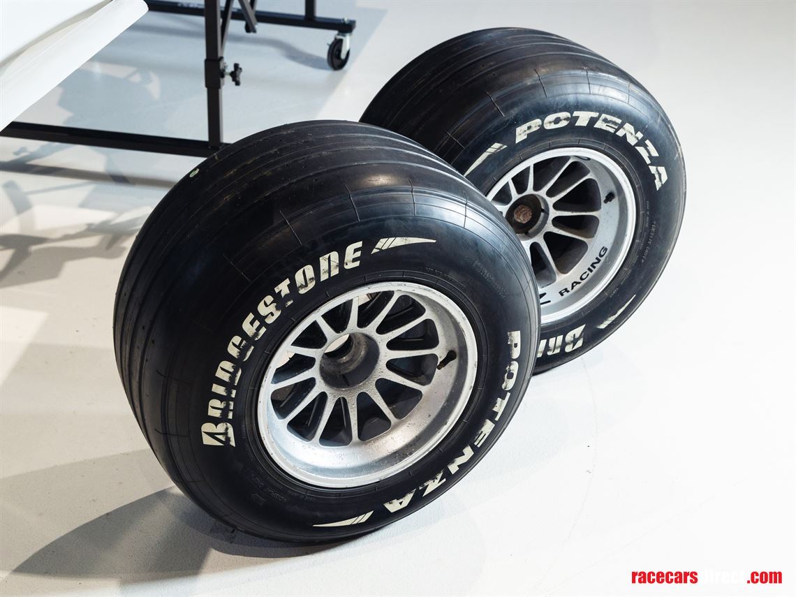 reserved-formula-1-bmw-sauber-sim-tub-no-5-01