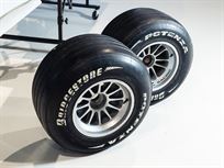 reserved-formula-1-bmw-sauber-sim-tub-no-5-01