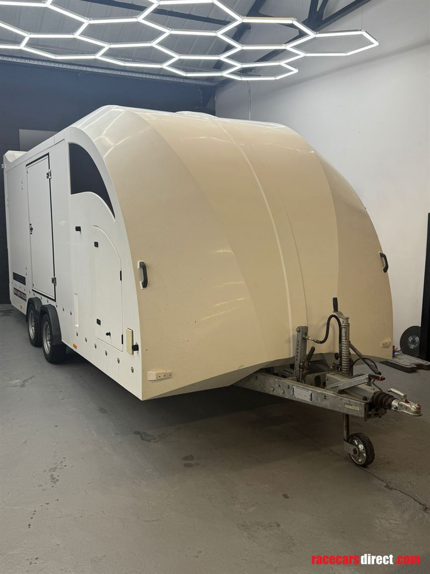 brian-james-race-transporter-4