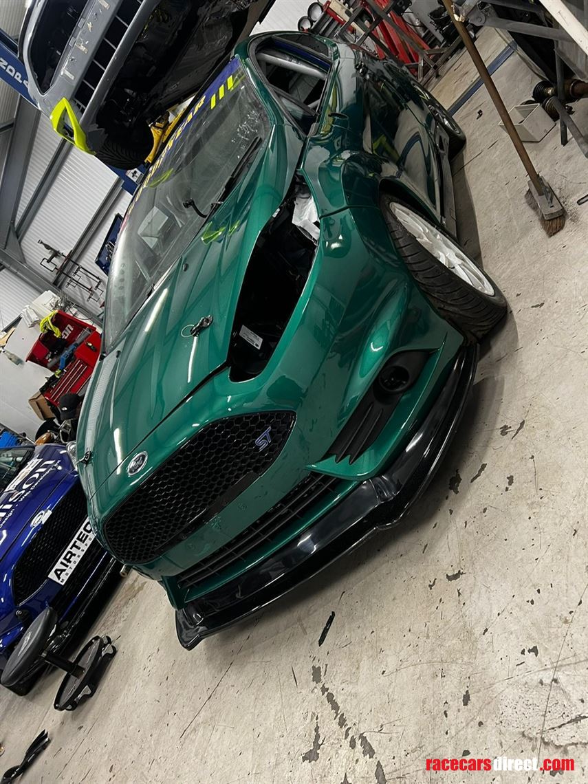 fiesta-championship-st240-race-car-brscc