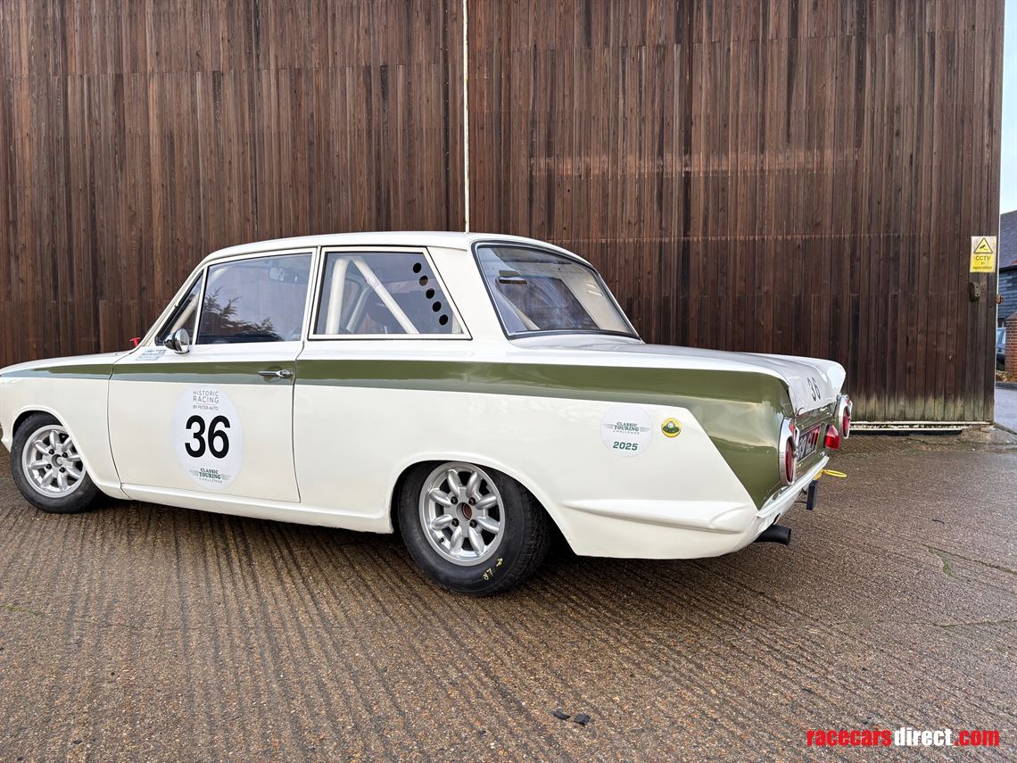 lotus-cortina-mk-1