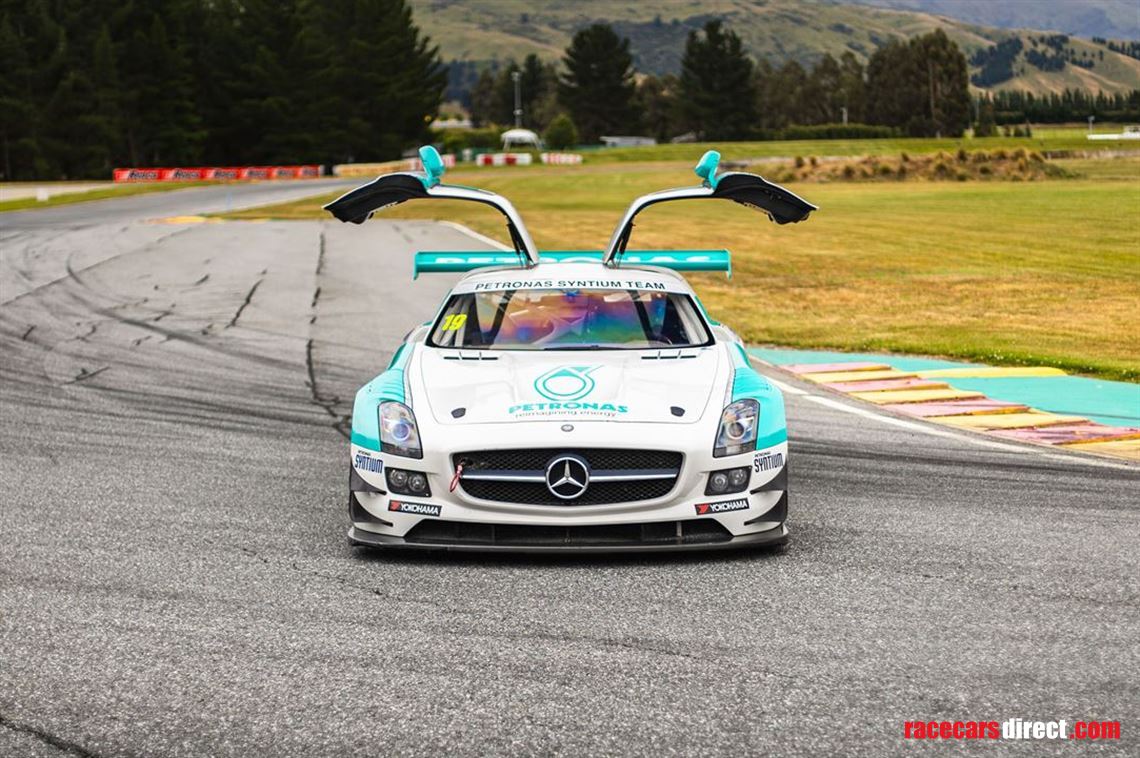 2014-mercedez-benz-amg-sls-gt3