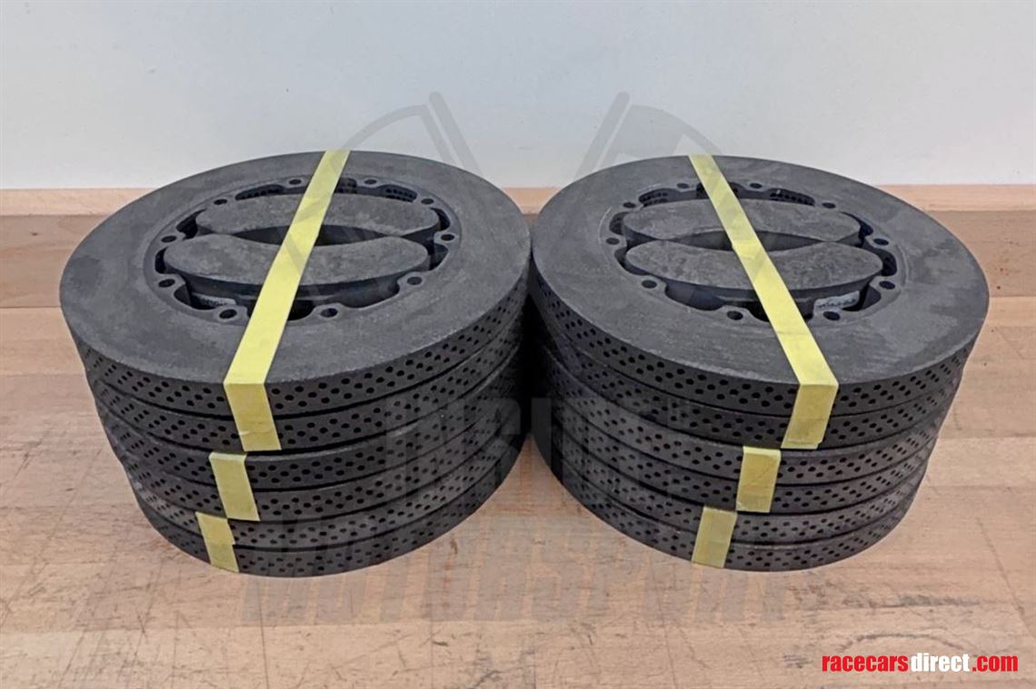 gp2-carbon-brake-discs-and-pads